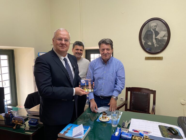 «Ιστορική-ευθύνη-και-χρέος-να-βρεθεί-η-χρυσή-τομή-στην-διαχείριση-των-Βακουφίων»