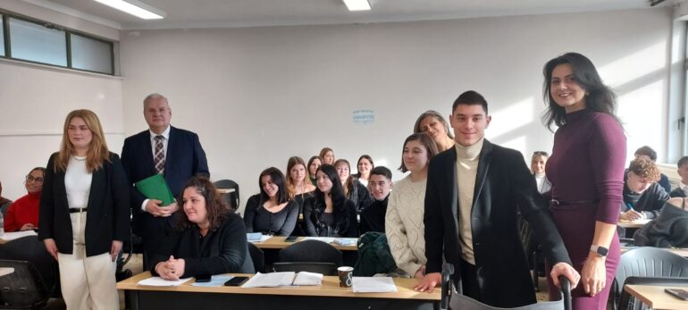 «Για-μια-κοινωνία-χωρίς-αποκλεισμούς-και-ίση-πρόσβαση-στα-δικαιώματα-για-όλους»