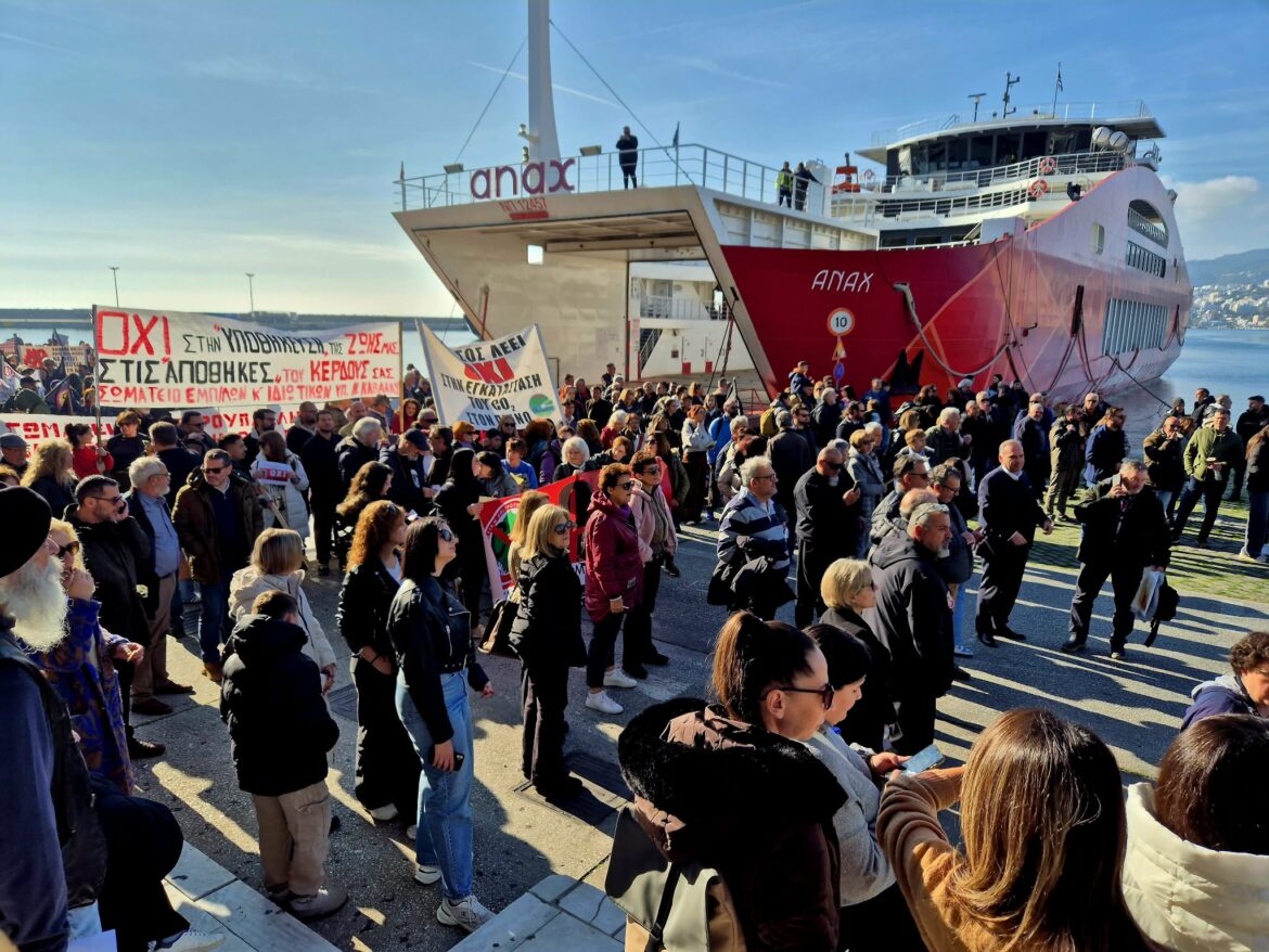 Ηχηρό-μήνυμα-από-την-Πλατεία-Καπνεργάτη:-«Η-αποθήκευση-co2-δεν-θα-περάσει-!»