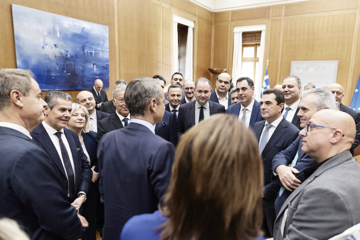 Σύνοδος-Προέδρων-ΔΕΕΠ-και-ΔΗΜΤΟ-της-Νέας-Δημοκρατίας,-συνάντηση-με-τον-Πρωθυπουργό,-προηγήθηκε-επίσκεψη-ΔΕΕΠ-Ροδόπης-στον-Μητροπολίτη