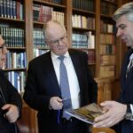 Στο-Προεδρικό-Μέγαρο-ο-Περιφερειάρχης-ΑΜΘ,-συνοδευόμενος-από-τον-Αντιπεριφερειάρχη-ΠΕ.-Καβάλας