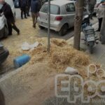 Έριξαν-σανό-στα-βουλευτικά-γραφεία-του-Έβρου-οι-αγρότες