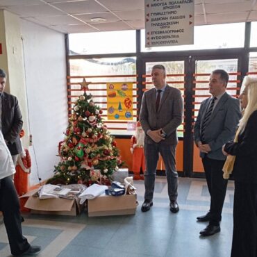 Επίσκεψη-Περιφερειάρχη-ΑΜΘ-και-αντιπεριφερειάρχη-ΠΕ-Ροδόπης-στο-Ίδρυμα-Χρονίων-Παθήσεων-Κομοτηνής