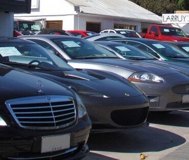 Καταργούνται-τα-στρογγυλά-τιμόνια-στα-αυτοκίνητα-–-Τι-θα-πάρει-τη-θέση-τους