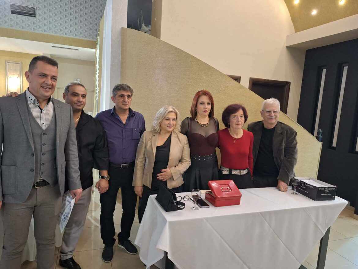 Με-επιτυχία-πραγματοποιήθηκε-ο-ετήσιος-χορός-του-Πολιτιστικού-Συλλόγου-των-Απανταχού-Κιζαριωτών-“Ο-Πόντος”-(videos+φωτος)