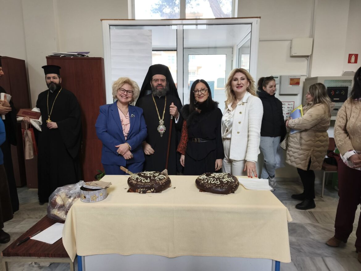 Κοπή-Πρωτοχρονιάτικης-Βασιλόπιτας-των-Δ/νσεων-Α/θμιας-και-Β/θμιας-Εκπαίδευσης-Ροδόπης