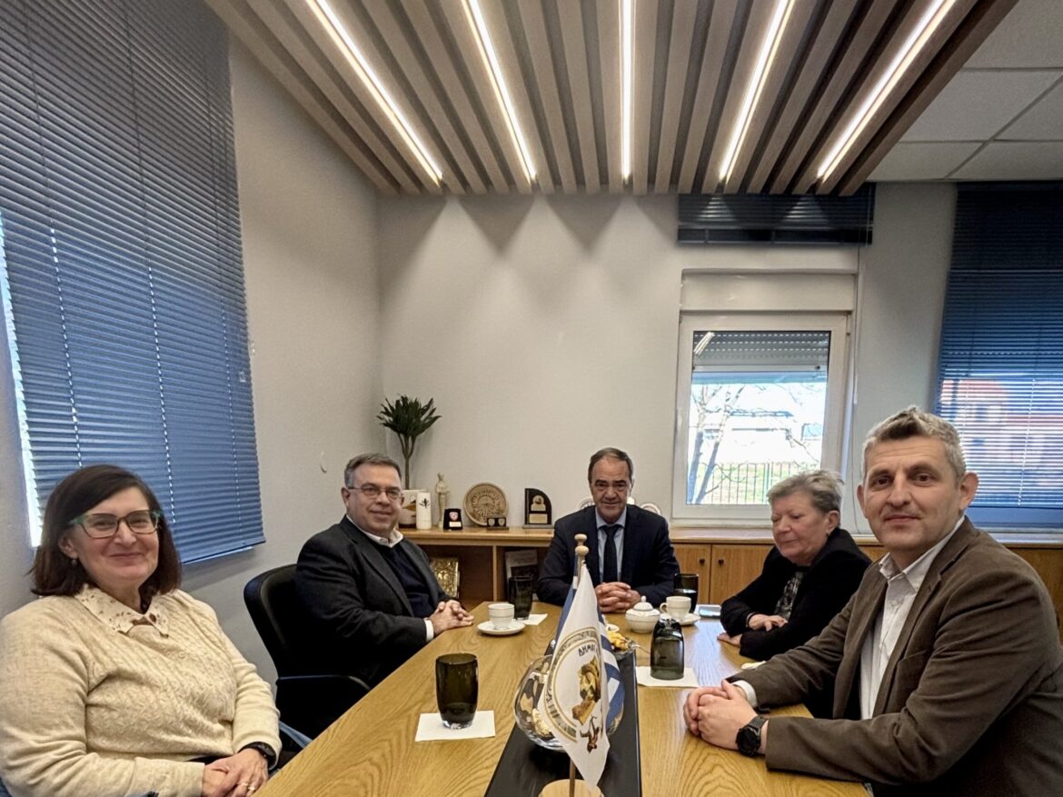 Επίσκεψη-του-Γενικού-Γραμματέα-της-Αποκεντρωμένης-Διοίκησης-Μακεδονίας-Θράκης-στον-Δήμο-Μαρωνείας-Σαπών