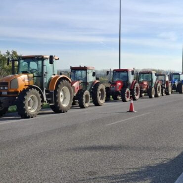 «52-ημέρες-αγώνα,-Καμία-υποχώρηση»