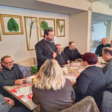 Γεύμα-στους-εργαζόμενους-στην-καθαριότητα-του-Δήμου-Κομοτηνής,-παρέθεσε-η-Ιερά-Μητρόπολη-Μαρωνείας-&-Κομοτηνής