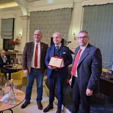 Κομοτηνή:-Κοπή-βασιλόπιτας-για-το-Τμήμα-ΑΧΕΠΑ-Ηj-20-oΡΦΕΑΣ-Κομοτηνή-και-ομιλία-συζήτηση-με-θέμα-«Η-θέση-και-στρατηγική-της-Ελλάδας-σε-έναν-κόσμο-ραγδαίας-μετάβασης»-(φωτος-+video)