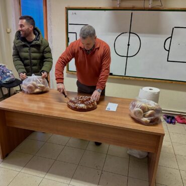 Πίτα-στο-Νέο-Σιδηροχώρι-με-τυχερό-τον-Οδυσσέως-(φώτος)