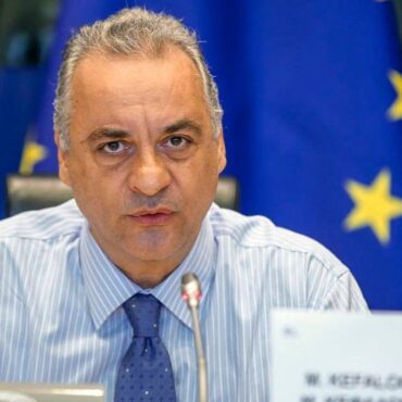 Μανώλης-Κεφαλογιάννης-:-«Στήριξη-του-αμπελοοινικού-τομέα»