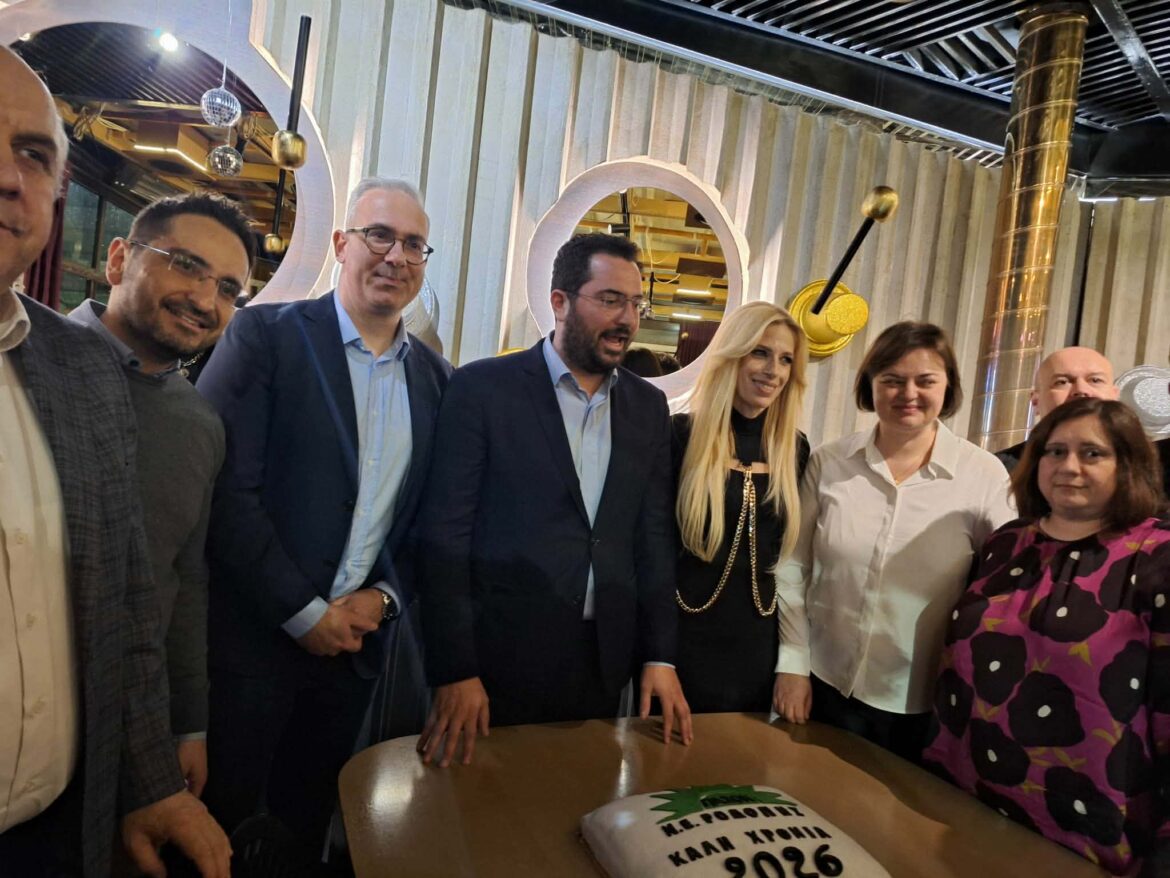 Κοπή-πίτας-για-το-ΠΑΣΟΚ-ΚΙΝΑΛ-Ροδόπης-με-τη-συμμετοχή-του-Ανδρέα-Σπυρόπουλου,-Γραμματέα-ΚΠΕ-και-μέλους-Πολιτικής-Γραμματείας-ΚΟΕ.-(φωτος-+videos)