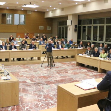 «Αντιπλημμυρική-προστασία-και-οδικά-έργα-στην-Ροδόπη»