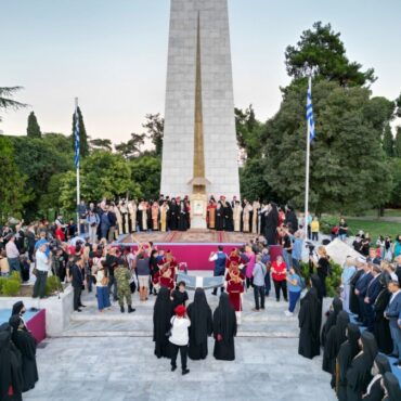 Υποδοχή-πιστού-αντίγραφου-Ιεράς-Εικόνας-«ΑΞΙΟΝ-ΕΣΤΙ»-στην-ΚΟΜΟΤΗΝΗ