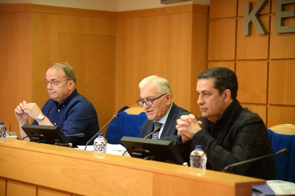 ΚΕΔΕ:-Στο-επίκεντρο-η-Συνταγματική-Αναθεώρηση,-το-πρόγραμμα-55+-και-τα-Τοπικά-Πολεοδομικά-Σχέδια