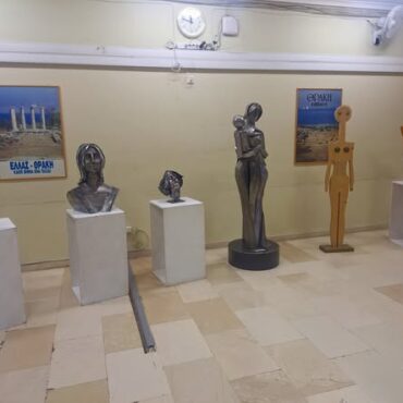 Η-ΠΕ-Ροδόπης-τιμά-την-Γυναίκα-διοργανώνοντας-με-το-Σύλλογο-Καλλιτεχνών-Ν.Ροδόπης-“Αθηνίων”,-έκθεση-εικαστικών-στην-πρώην-Νομαρχία-Κομοτηνής