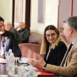 Συνάντηση-εργασίας-του-Περιφερειάρχη-με-την-Υπουργό-Εργασίας-και-Κοινωνικής-Ασφάλισης-και-την-Διοίκηση-της-ΔΥΠΑ:-Δύο-νέα-προγράμματα-ενίσχυσης-της-απασχόλησης-στην-ΑΜΘ