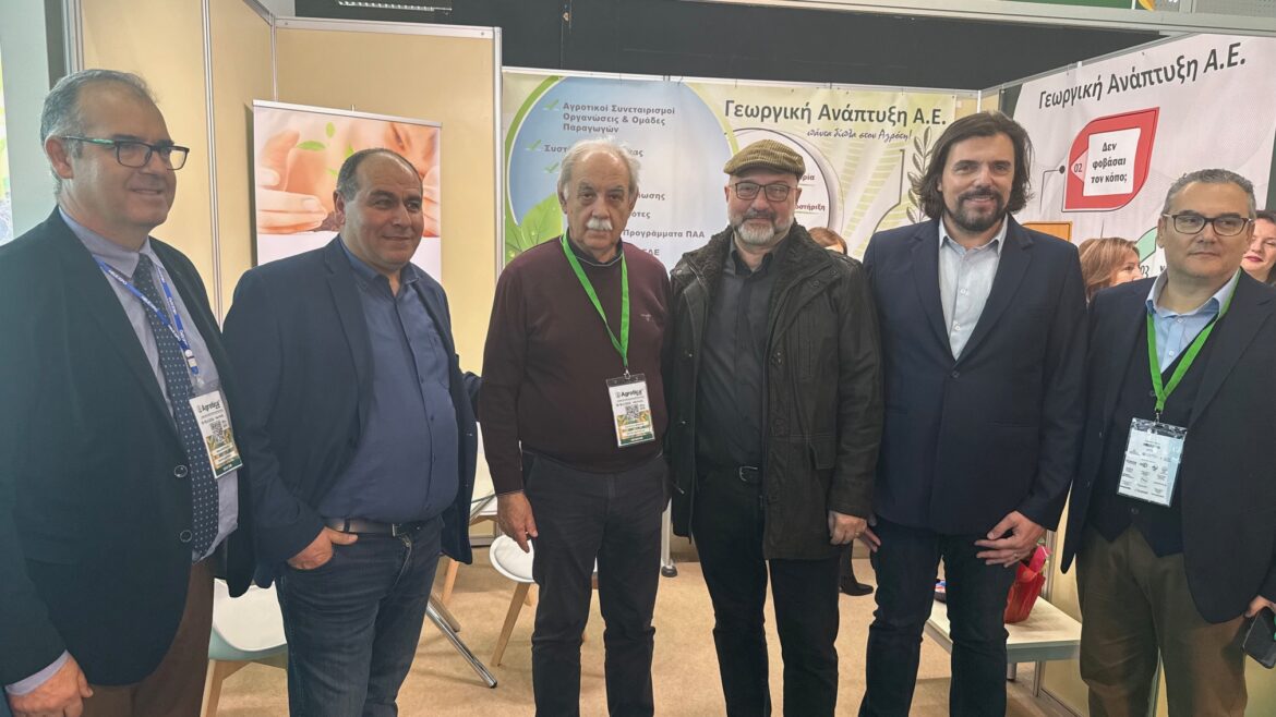 Σάκης-Αρναούτογλου-με-κλιμάκιο-του-ΠΑΣΟΚ-στην-agrotica:-“Ισχυρή-φωνή-στην-Ευρώπη-για-τους-Έλληνες-αγρότες-και-κτηνοτρόφους”