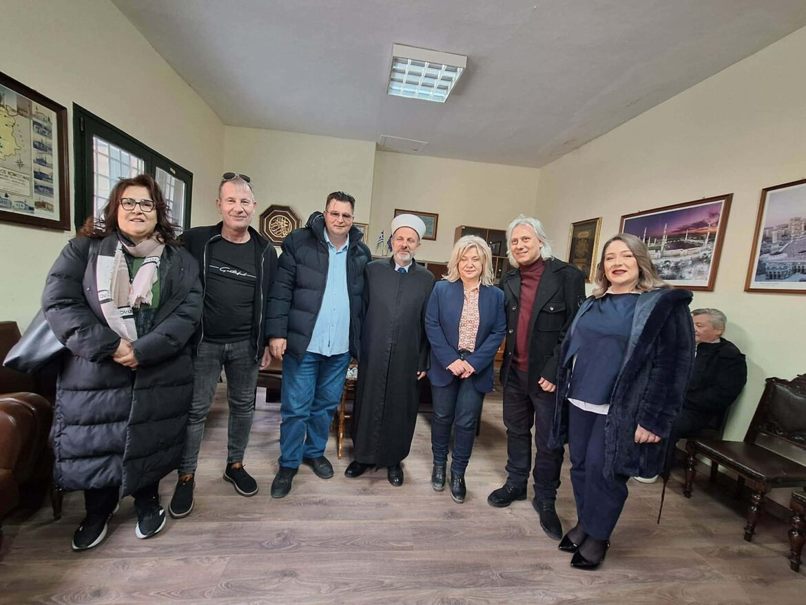 Επίσκεψη-της-ΔΕeΠ-Ροδόπης-στον-Μουφτή-Κομοτηνής-και-στη-ΔΕΜΠΚ,-με-την-ευκαιρία-της-μεγάλης-γιορτής-του-Μπαϊραμιού-(φωτος+video)