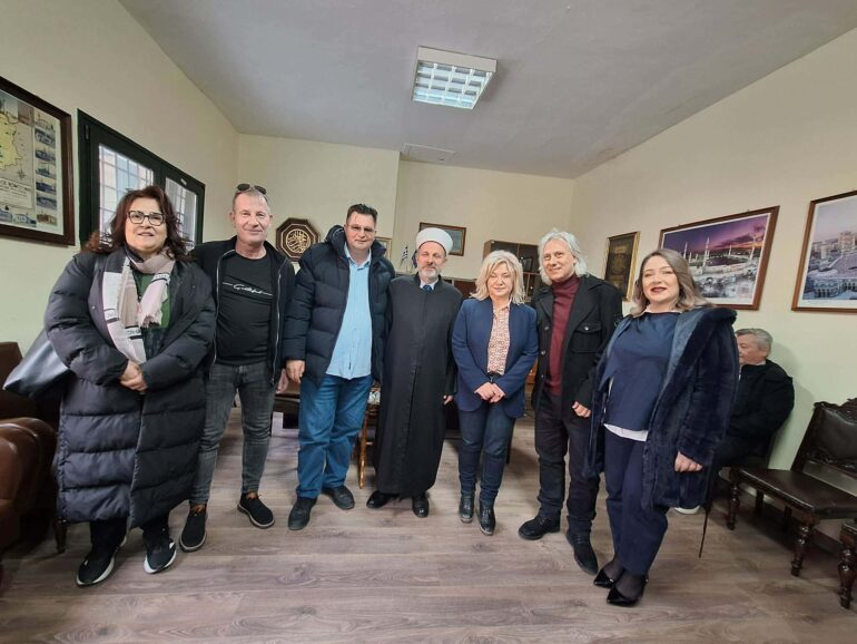 Επίσκεψη-της-ΔΕeΠ-Ροδόπης-στον-Μουφτή-Κομοτηνής-και-στη-ΔΕΜΠΚ,-με-την-ευκαιρία-της-μεγάλης-γιορτής-του-Μπαϊραμιού-(φωτος+video)