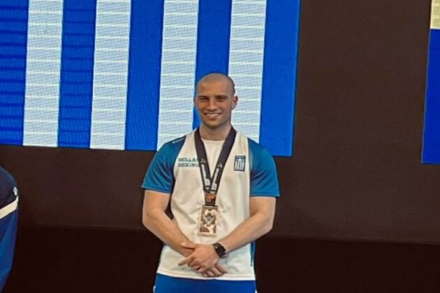 Χάλκινος-στο-Μαυροβούνιο-με-την-Εθνική-Ομάδα-ο-Κομοτηναίος-πυγμάχος-Παναγιώτης-Ρόιδος