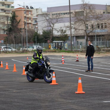 Ξεκίνησε-τη-λειτουργία-της-η-νέα-πίστα-εξετάσεων-υποψηφίων-οδηγών-δικύκλων-στην-Κομοτηνή