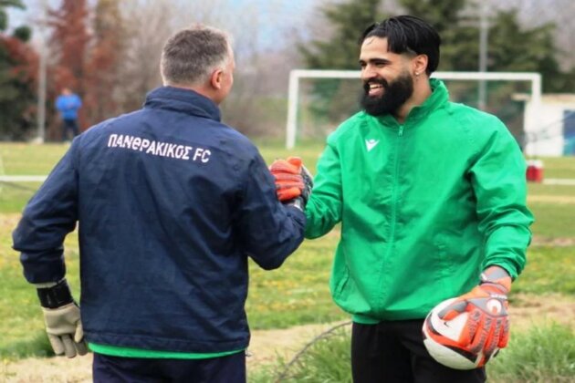 Γ’-Εθνική:-Ξαναφόρεσε-μετά-από-7-μήνες-τα-γάντια-του-Πανθρακικού-και-μπήκε-στις-προπονήσεις-ο-«κέρβερος»-στα-γκολποστ-Παναγιώτης-Παϊτέρης!