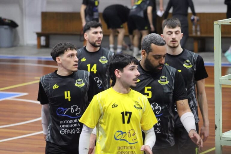 Α2-Ανδρών:-Πρωταθλητές-στις-καρδιές-μας!-«Έσπασε»-το-αήττητο-εκτός-έδρας-σερί-της-ΑΕ-Κομοτηνής-στην-Κατερίνη-και-ο-Πιερικός-άξια-ανέβηκε-στην-pre-league