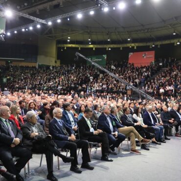 ΠΑΣΟΚ-ΝΕ-Ροδόπης-:-Στην-Κεντρική-Επιτροπή-η-Κατερίνα-Μανανά,-ενώ-στην-Περιφερειακή-Επιτροπή-εκλέχθηκαν-οι-Κρίνα-Μενεσελίδου,-Χάρης-Δαλτζόγλου-και-Μεχμέτ-Σουχά