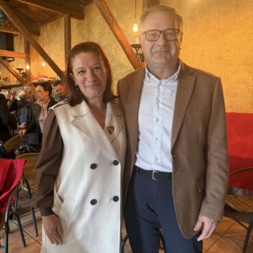 Κομοτηνή:-Εκδήλωση-του-Συλλόγου-Μέριμνας-Ατόμων-με-Αναπηρίες-Ν.Ροδόπης-“αξίΖΩ”-για-την-Παγκόσμια-Ημέρα-Αυτισμού