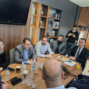 Κομοτηνή:-Σύσκεψη-της-ΠΕ-Ροδόπης-για-την-υλοποίηση-της-παράκαμψης-της-Εγνατίας-Οδού-στον-κάθετο-άξονα-προς-Βουλγαρικά-σύνορα