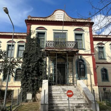 Επίσκεψη-Υφυπουργού-Δικαιοσύνης-και-συνάντηση-εργασίας-με-την-Πρόεδρο-του-Διοικητικού-Εφετείου-Κομοτηνής.-Αναζητούνται-λύσεις-για-την-αξιοποίηση-του-Παλιού-Δικαστικού-Μεγάρου-Κομοτηνής