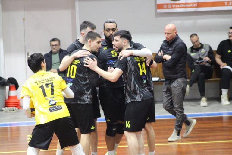 Α2-Ανδρών:-Πρωταθλητές-στις-καρδιές-μας!-«Έσπασε»-το-αήττητο-εκτός-έδρας-σερί-της-ΑΕ-Κομοτηνής-στην-Κατερίνη-και-ο-Πιερικός-άξια-ανέβηκε-στην-pre-league