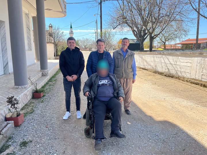 Συνεχίζει-το-κοινωνικό-της-έργο-η-ΔΕΜΠ-Κομοτηνής-με-προσφορά-ενός-αναπηρικού-αμαξιδίου-σε-συμπολίτη-μας