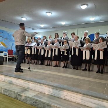 Επιτυχία-για-την-3η-Χορωδιακή-Συνάντηση-“Τραγουδώντας-την-Άνοιξη”-στην-Ξυλαγανή-που-διοργάνωσε-ο-Σύλλογος-Πατεράδων-(φωτος)