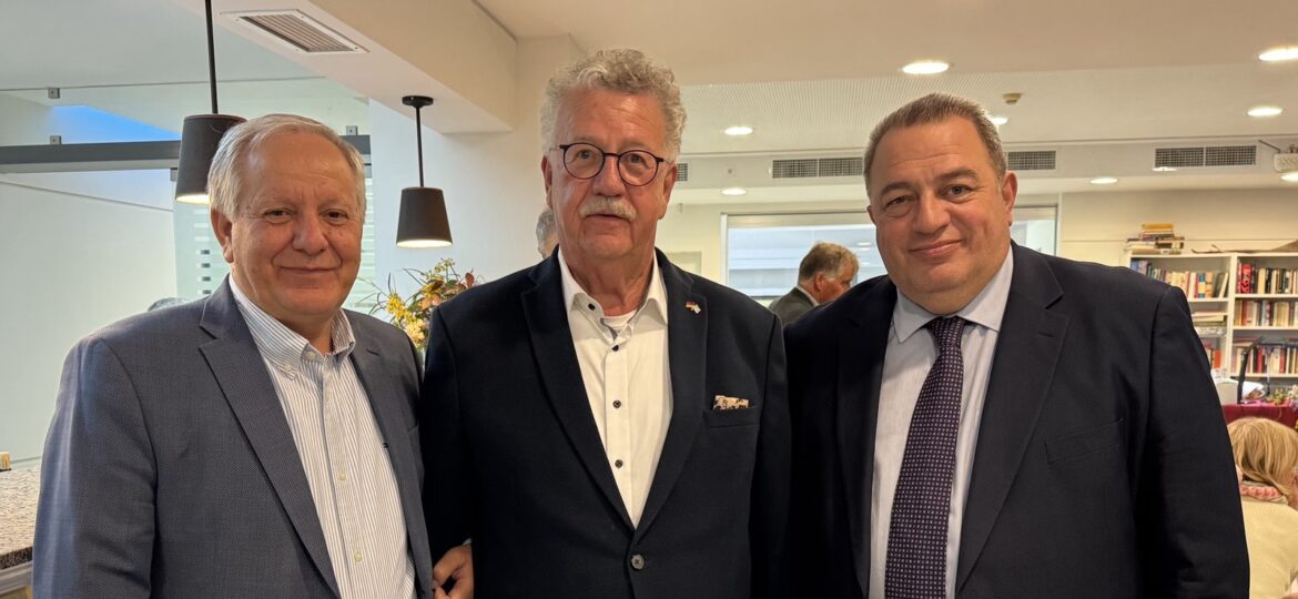 Ξαναζωντάνεψε-η-Ελληνογερμανική-Φιλία-κατά-τη-συνάντηση-Ευρ.-Στυλιανίδη-και-Χανς-Φούχτελ