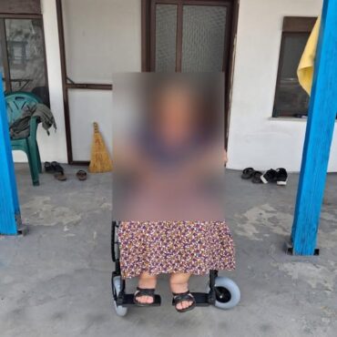 ΔΕΜΠΚομοτηνής:-Προσφορά-ενός-αναπηρικού-αμαξιδίου-σε-συμπολίτισσά-μας