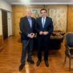 Συνάντηση-Ιλχάν-Αχμέτ-με-Μαργαρίτη-Σχοινά-στο-ΥΠΑΑΤ