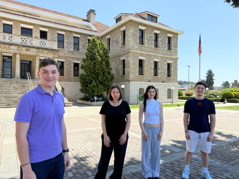 Με-υποτροφία-σε-πανεπιστήμια-των-ΗΠΑ.,-μαθητές-της-Αμερικανικής-Γεωργικής-Σχολής