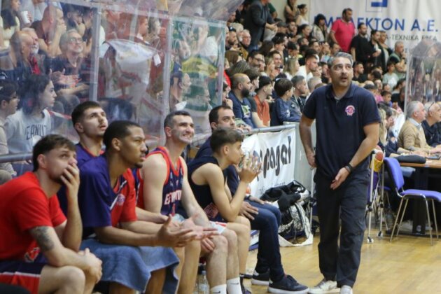 Φταίει-η…-διαιτησία-στην-Ελευθερούπολη-για-τον-αποκλεισμό:-«Μια-βδομάδα-να-παίζαμε,-πάλι-θα-χάναμε-στην-Κομοτηνή,-ο-ΓΑΣ-είχε-διπλάσιες-βολές»