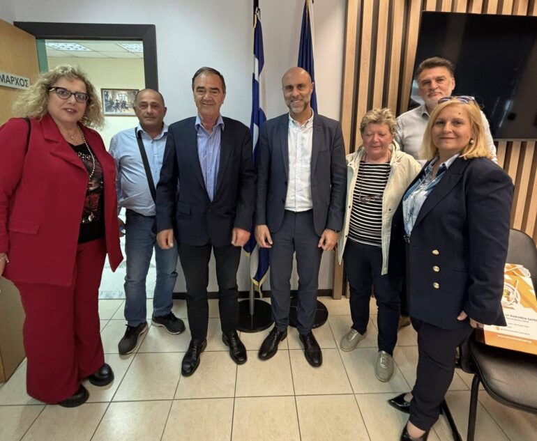 Συνάντηση-Δημάρχου-Μαρώνειας-Σαπών-με-τον-Υποδιοικητή-και-στελέχη-της-ΔΥΠΑ