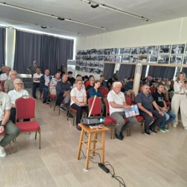 Ξυλαγανή-Ροδόπης:-Ενημερωτική-εκδήλωση-με-θέμα-“Ο-Πατέρας-τότε-και-τώρα:-αλλαγές-και-προκλήσεις”-από-τον-Σύλλογο-Πατεράδων-Ξυλαγανής-και-την-ΠΕ-Ροδόπης-(video+φωτος)