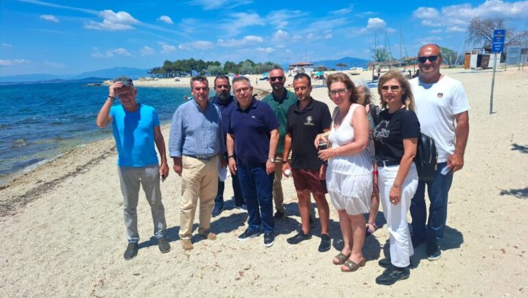 Έλεγχοι-ποιότητας-υδάτων-σε-57-ακτές-της-ΑΜΘ-–-Συνεχής-παρακολούθηση-για-ασφαλείς-παραλίες