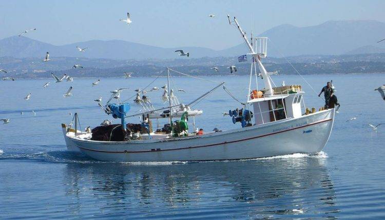 Υπουργείο-Αγροτικής-Ανάπτυξης:-mέχρι-15-Σεπτεμβρίου-οι-αιτήσεις-για-το-πρόγραμμα-των-16-εκατ.-ευρώ-για-επενδύσεις-στα-αλιευτικά-σκάφη