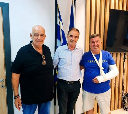Συνάντηση-μελών-της-ΕΠΣ-Θράκης-με-τον-Δήμαρχο-Μαρώνειας-Σαπών