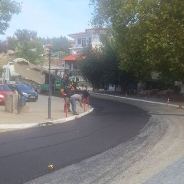 Η-ΠΑΜΘ-ΠΕ-Ροδόπης-αναβαθμίζει-το-οδικό-δίκτυο-εντός-του-οικισμού-της-Μαρώνειας