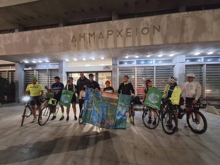 Στάση-στο-Δήμο-Κομοτηνής-έκαναν-οι-ποδηλάτες-του-cop31-bike-ride-που-κατευθύνονται-στην-Αττάλεια-της-Τουρκίας