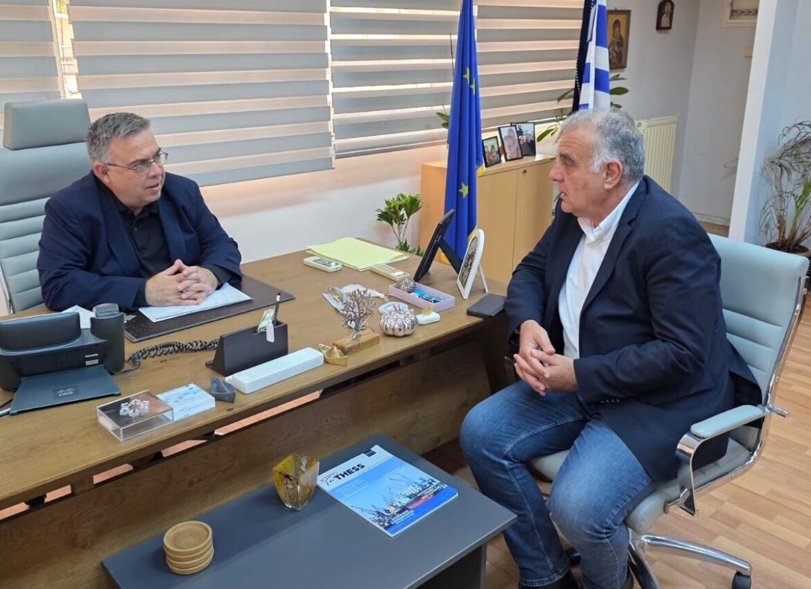 Συνάντηση εργασίας του Γραμματέα της Αποκεντρωμένης Διοίκησης Μακεδονίας – Θράκης Δημήτρη Γαλαμάτη με τον Δήμαρχο Σαμοθράκης