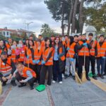 mαθητές-του-2ου-ΕΠΑΛ-Κομοτηνής-βοήθησαν-στον-καθαρισμό-της-πόλης-με-στόχο-την-ευαισθητοποίηση-των-πολιτών-και-την-ορθή-διαχείριση-των-απορριμμάτων